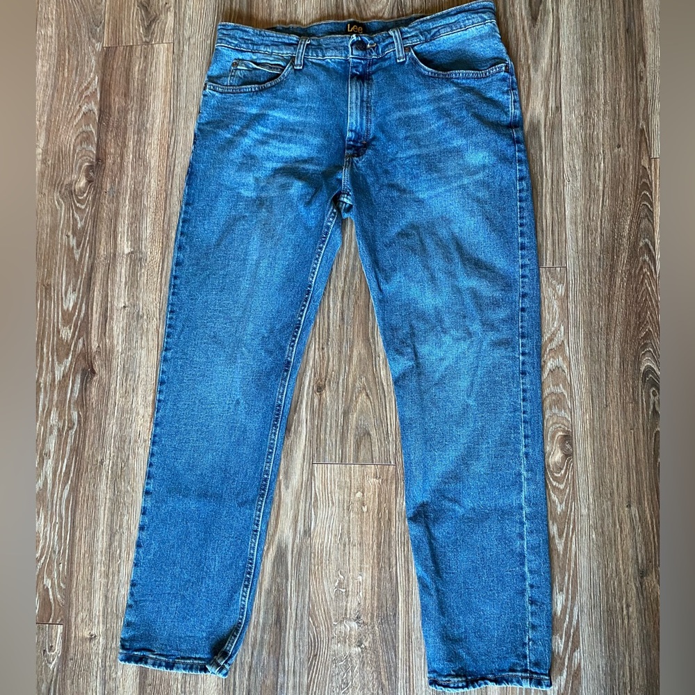 NWOT Lee Men’s Straight Blue Jeans - Picture 2 of 8